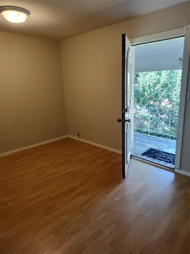 Front dining area near front door