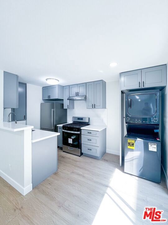 22423 Del Valle St unit 104, Los Angeles, CA 91364 - photo 6