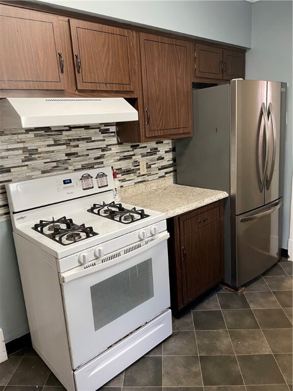 kitchen-appliances stay!