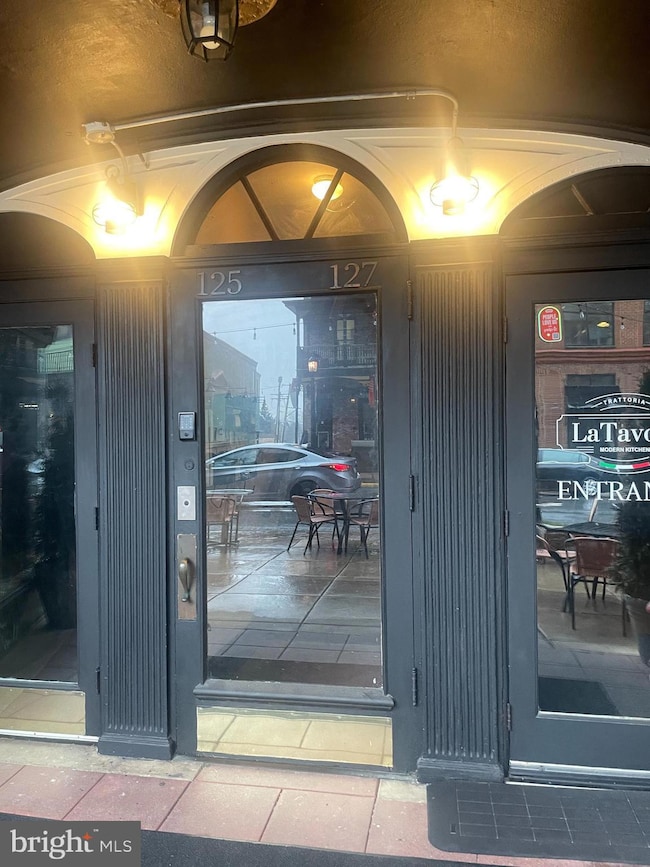 127 E State St unit 2, Kennett Square, PA 19348 - photo 2