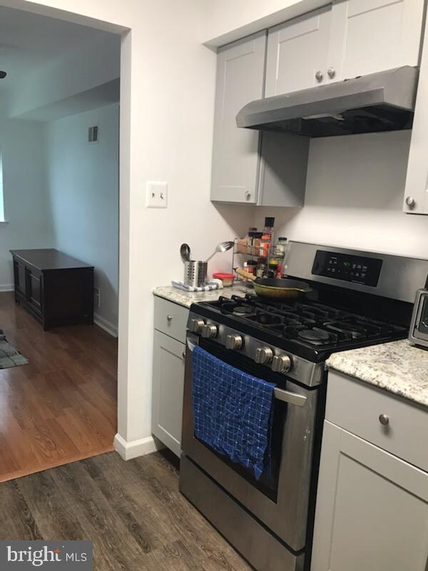 31 Sassafras Ln, Monmouth Junction, NJ 08852 - photo 5