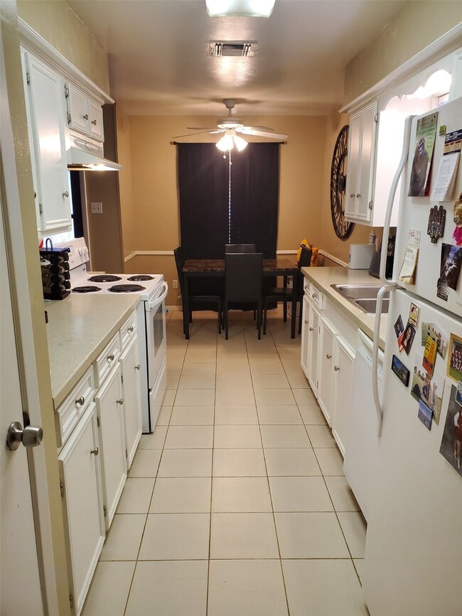 3412 Avenue R, Rosenberg, TX 77471 - photo 5