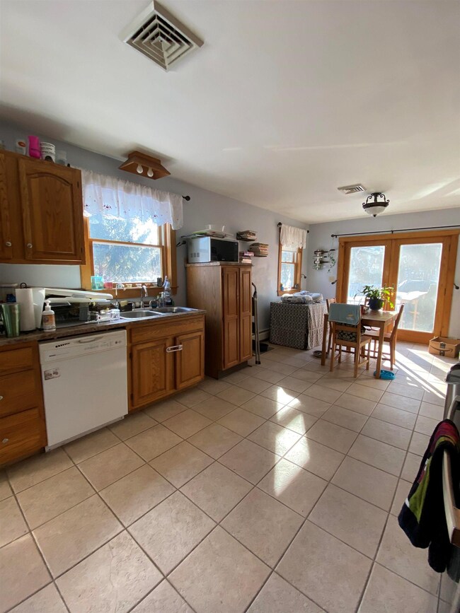 79 Tyler Rd, Contoocook, NH 03229 - photo 5