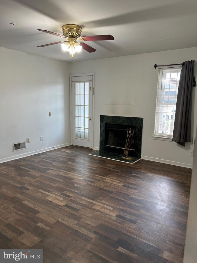 2204 Waters Edge Dr unit 45, Newark, DE 19702 - photo 5