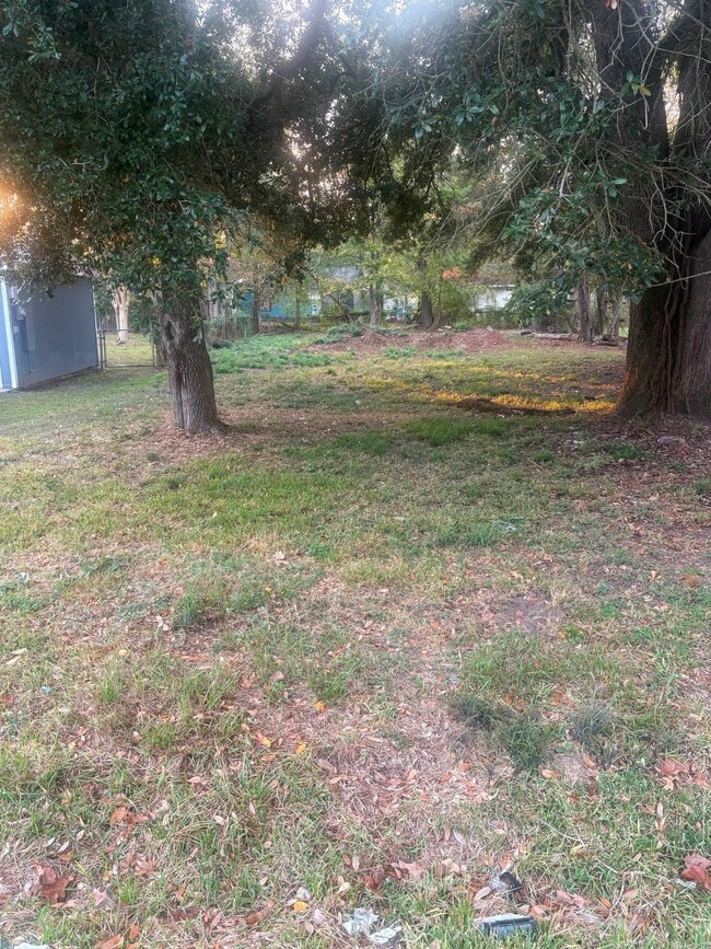 4655 Buffalo St, Beaumont, TX 77703 - photo 2