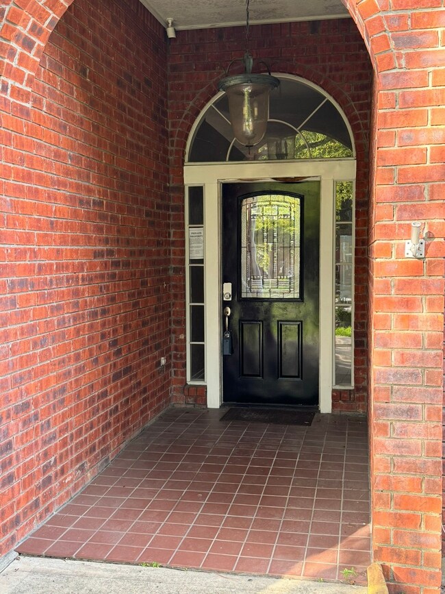 25802 Bearborough Dr, Spring, TX 77386 - photo 2