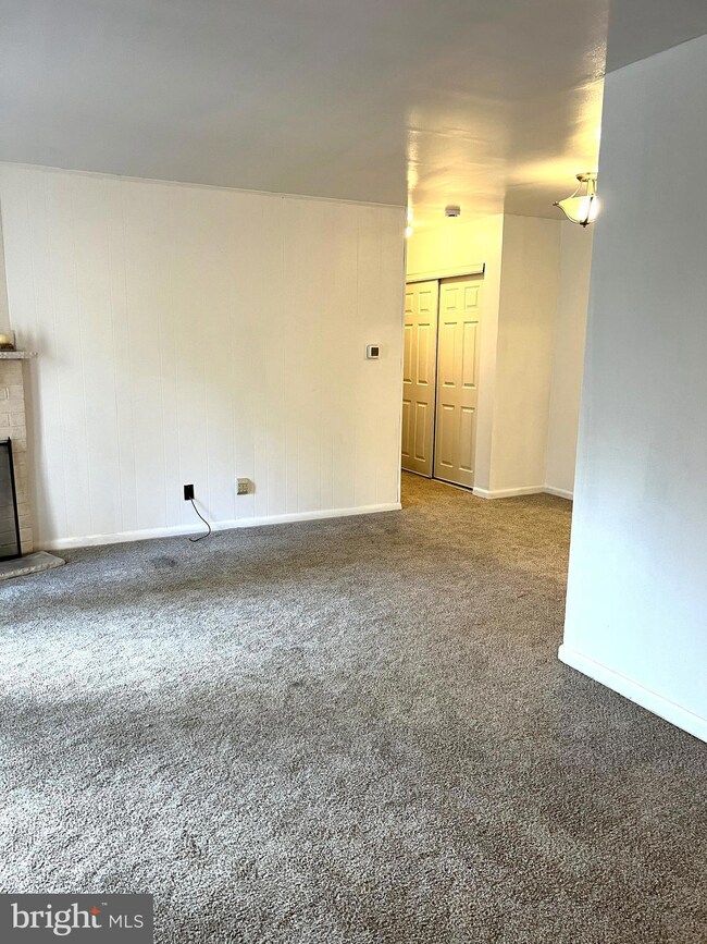 606 Meadowbrook Dr unit 6F, Mays Landing, NJ 08330 - photo 7