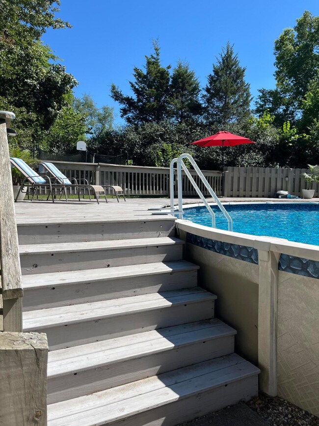 8111 Acme Way, Louisville, KY 40219 - photo 7