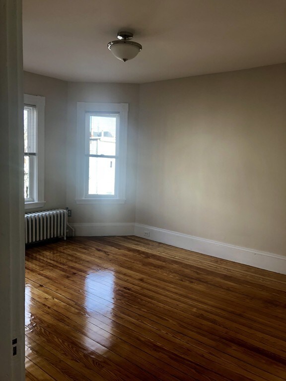 423 E 7th St unit 3, Boston, MA 02127 - photo 7