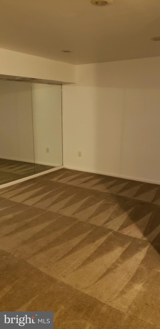 3101 Southern Ave unit 15, Temple Hills, MD 20748 - photo 3