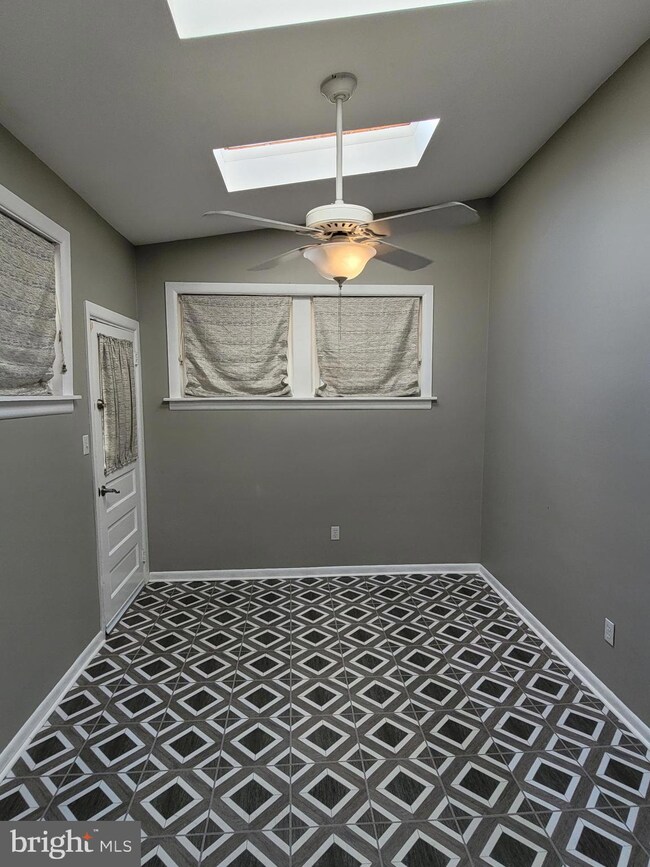 913 N Clayton St, Wilmington, DE 19805 - photo 5