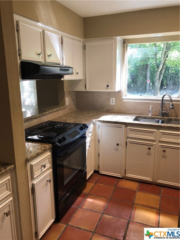 1414 Andra Ln, San Marcos, TX 78666 - photo 3