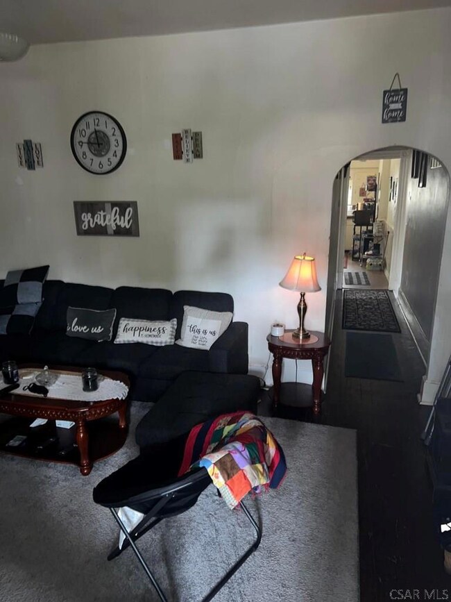 652 Living Room