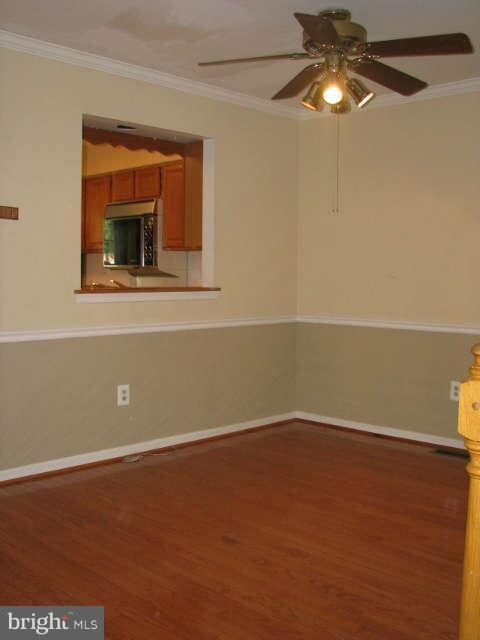 9322 Breamore Ct, Laurel, MD 20723 - photo 7