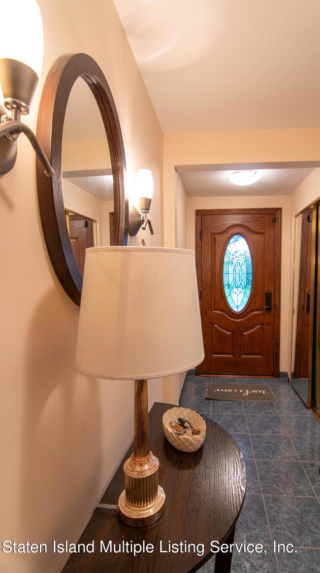 70 Cotter Ave, Staten Island, NY 10306 - photo 4