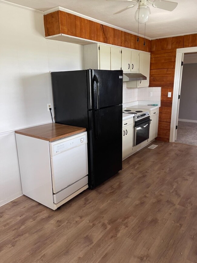 11853 Bohon Rd, Harrodsburg, KY 40330 - photo 4