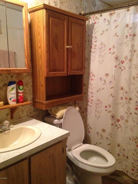 105630