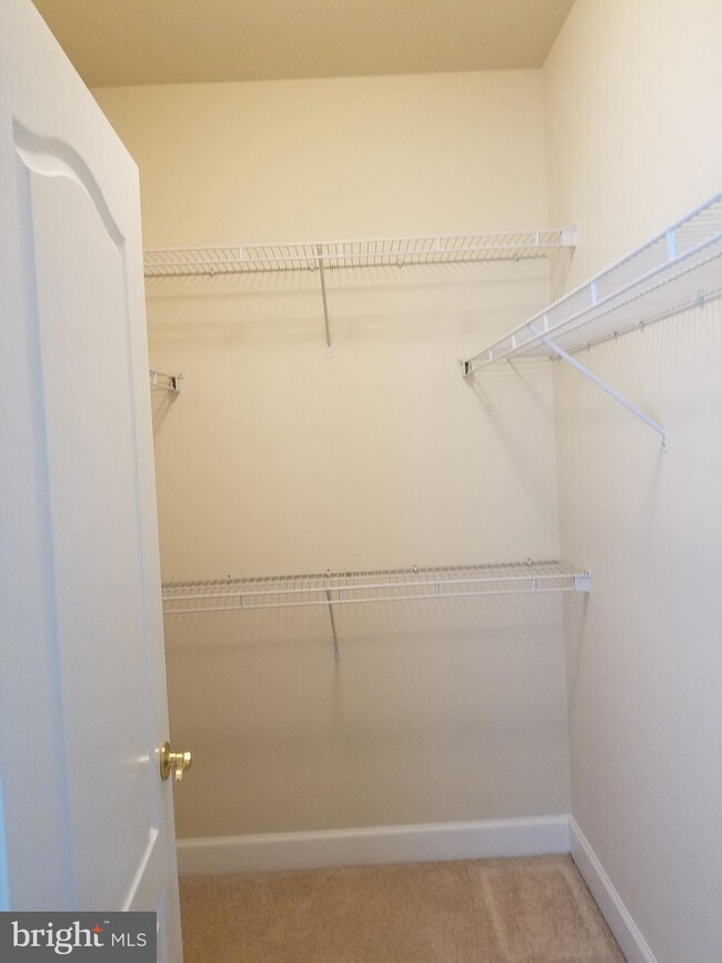 628 Cedar Spring St, Gaithersburg, MD 20877 - photo 7