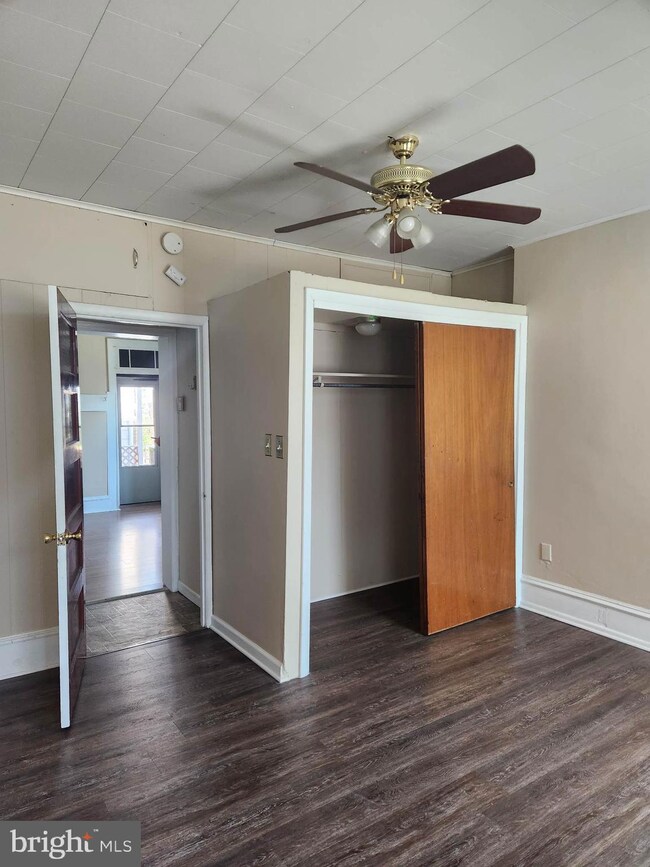 201 Bridge St unit 4, Spring City, PA 19475 - photo 6