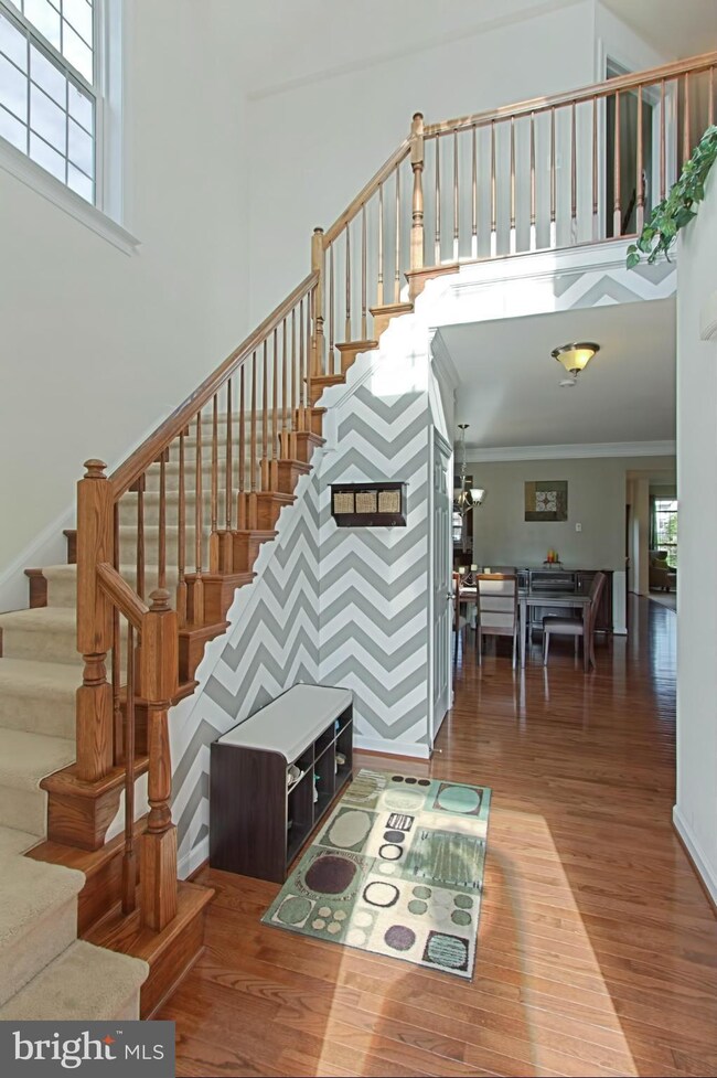 9168 Finnegan St, Lorton, VA 22079 - photo 3