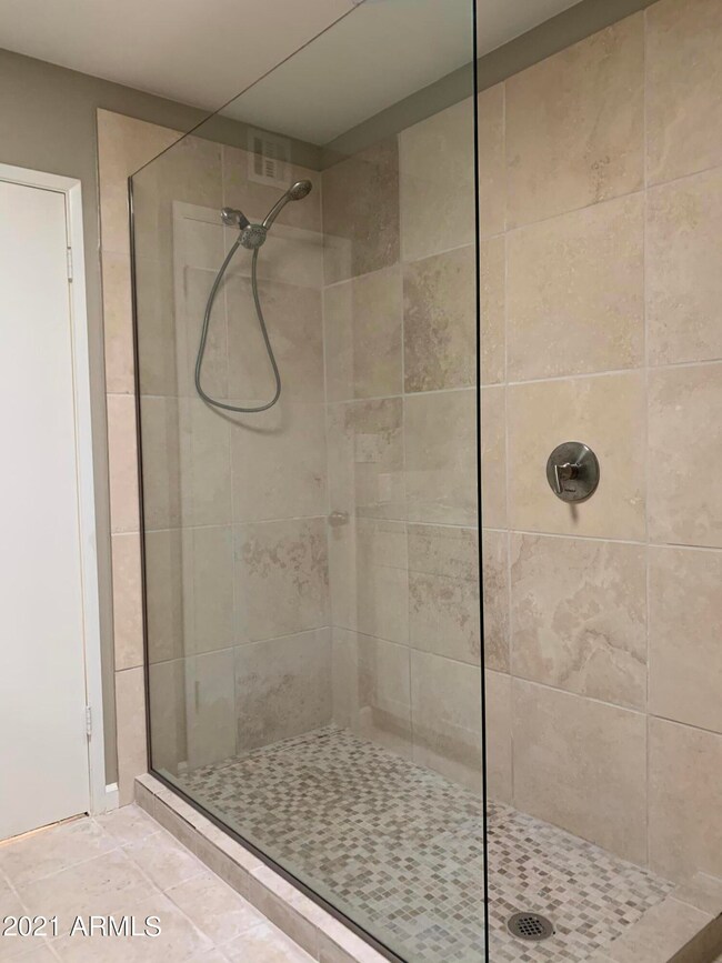 A8C73679-A832-41E1-8D64-A18947487A74