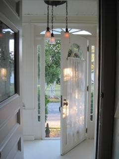 427 Holly Ave, Manchester, NH 03103 - photo 6