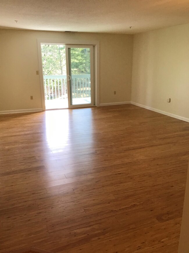 12 Ledgewood Hills Dr unit 204, Nashua, NH 03062 - photo 6