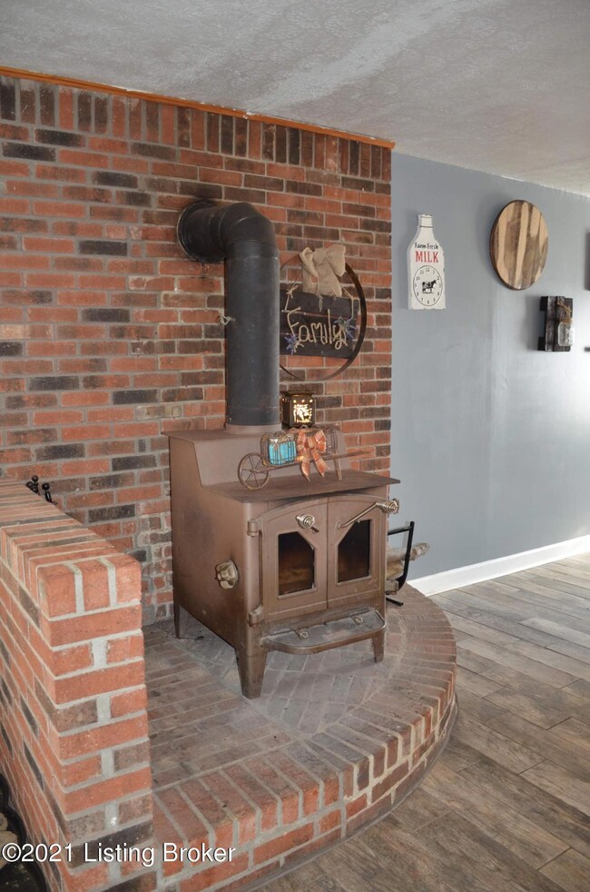 5DDBD8F5-503D-48C0-B910-C16A9490539D