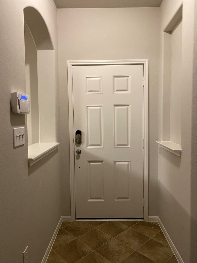 11150 Sun River Falls Dr, Humble, TX 77396 - photo 4