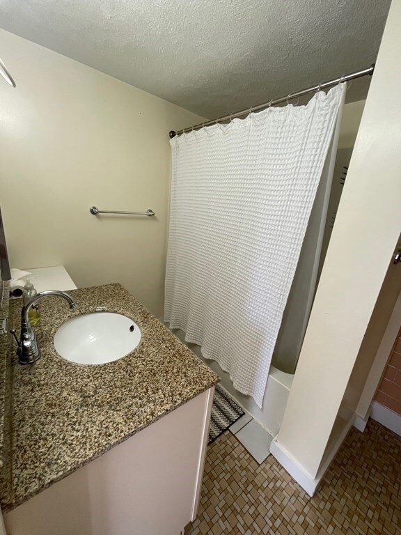 537 King St unit 3, Littleton, MA 01460 - photo 3