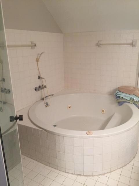 Upstairs Bath