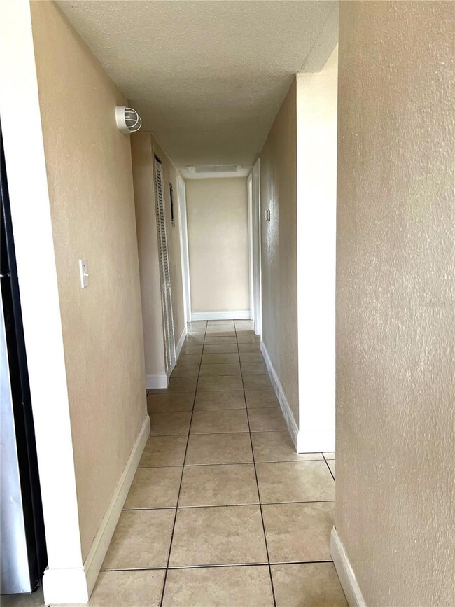 4409 W Paris St, Tampa, FL 33614 - photo 4