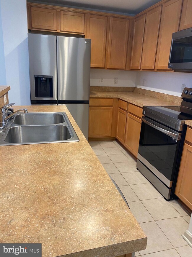 12250 Open View Ln, Upper Marlboro, MD 20774 - photo 4