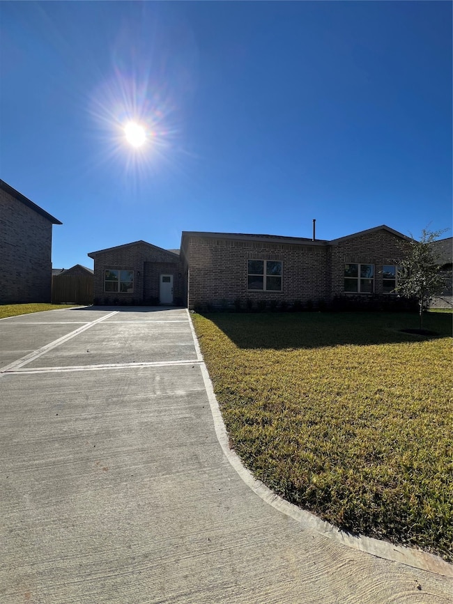 2607 Piemonte Avenue Cir, Spring, TX 77388 - photo 3