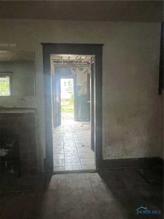 644 Nicholas St, Toledo, OH 43609 - photo 2