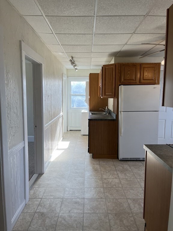 579 South Ave unit 3, Whitman, MA 02382 - photo 3