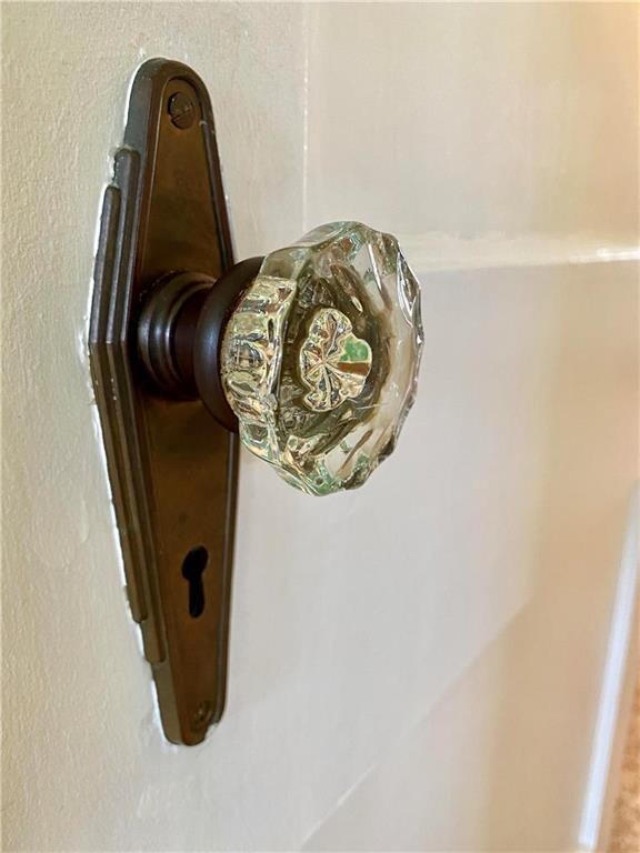 2001 SW Bowman Ct, Topeka, KS 66604 - photo 2