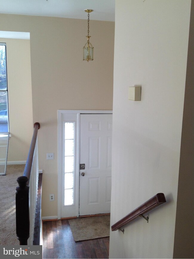 10416 Elders Hollow Dr, Bowie, MD 20721 - photo 2