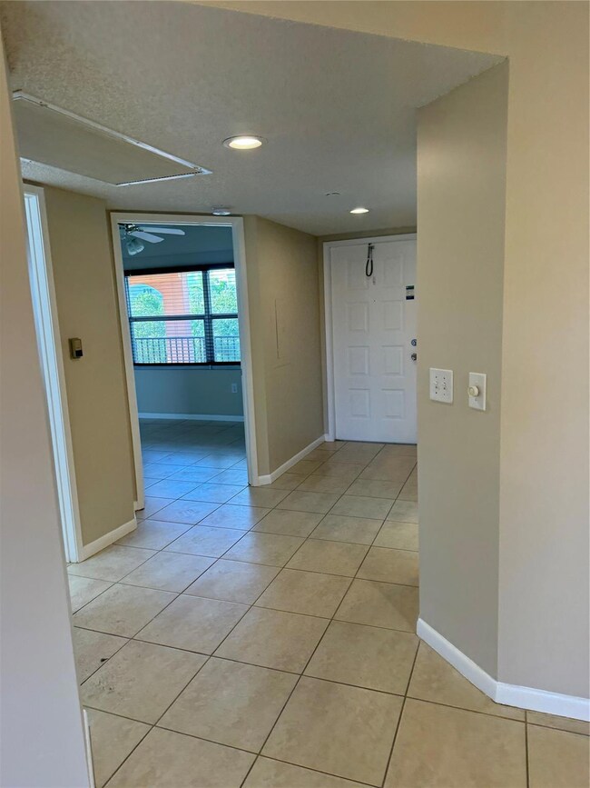 571 SW 142nd Ave unit 413O, Pembroke Pines, FL 33027 - photo 7