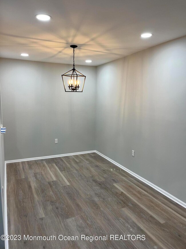 73 Players Cir unit A1, Tinton Falls, NJ 07724 - photo 4