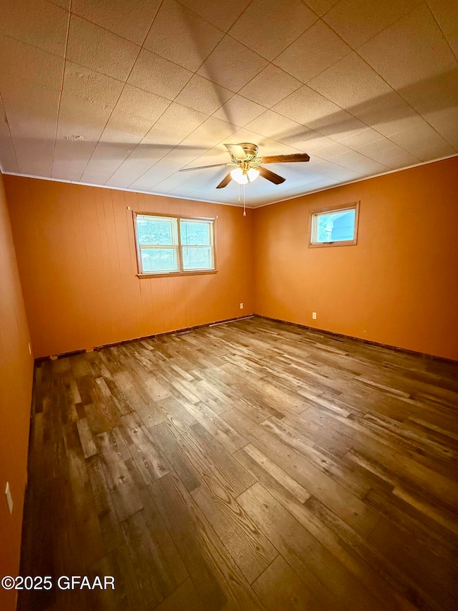 1010 Arnold Ave N, Thief River Falls, MN 56701 - photo 7