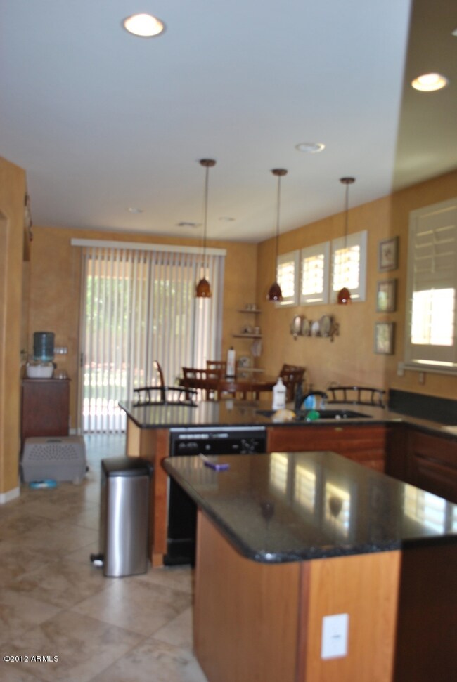 Kitchen-Breakfast Area