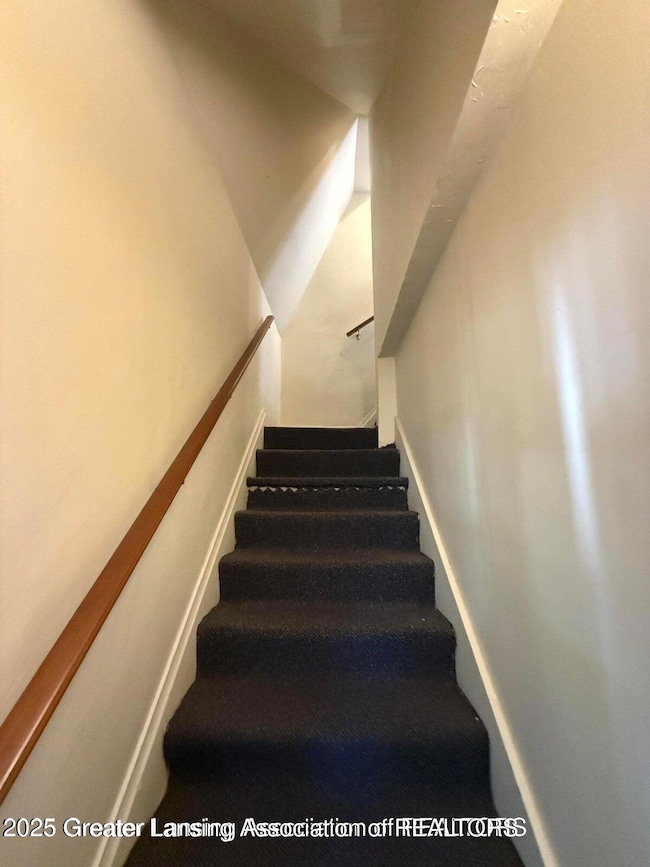 1423 Pontiac St, Lansing, MI 48910 - photo 5