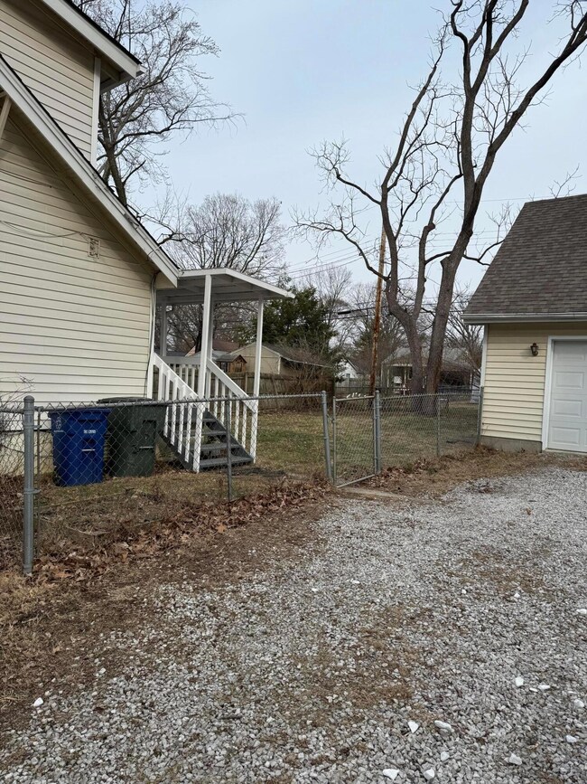 510 E Lincoln Ave, Columbus, OH 43214 - photo 3