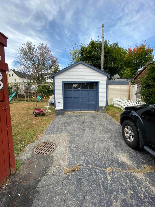 38 Cottage St, Sanford, ME 04073 - photo 7