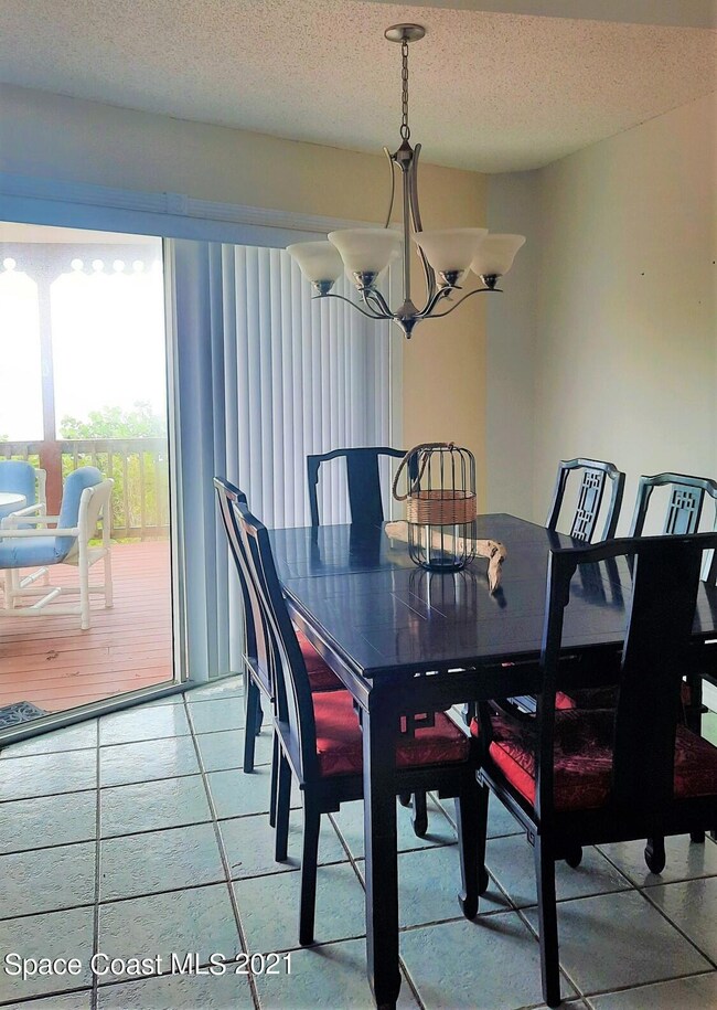 2nd floor dining