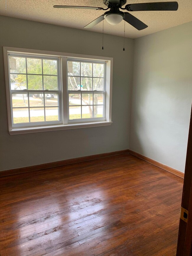 2923 Alonso Rd, Jacksonville, FL 32216 - photo 5