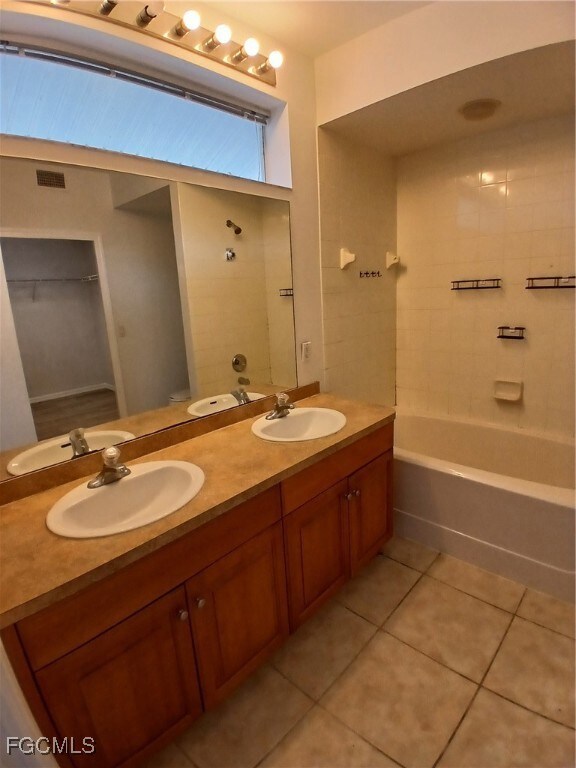 1030 Hancock Creek South Blvd unit 204, Cape Coral, FL 33909 - photo 7