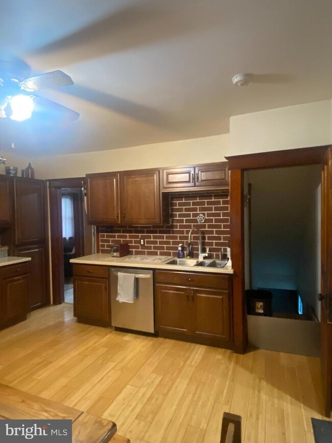 733 Nazareth Pike, Nazareth, PA 18064 - photo 6