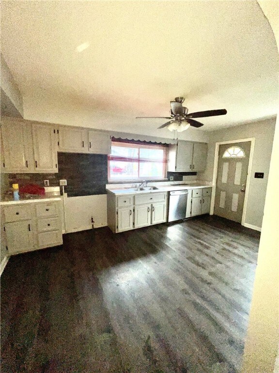 1225 Midland Ave, Midland, PA 15059 - photo 5